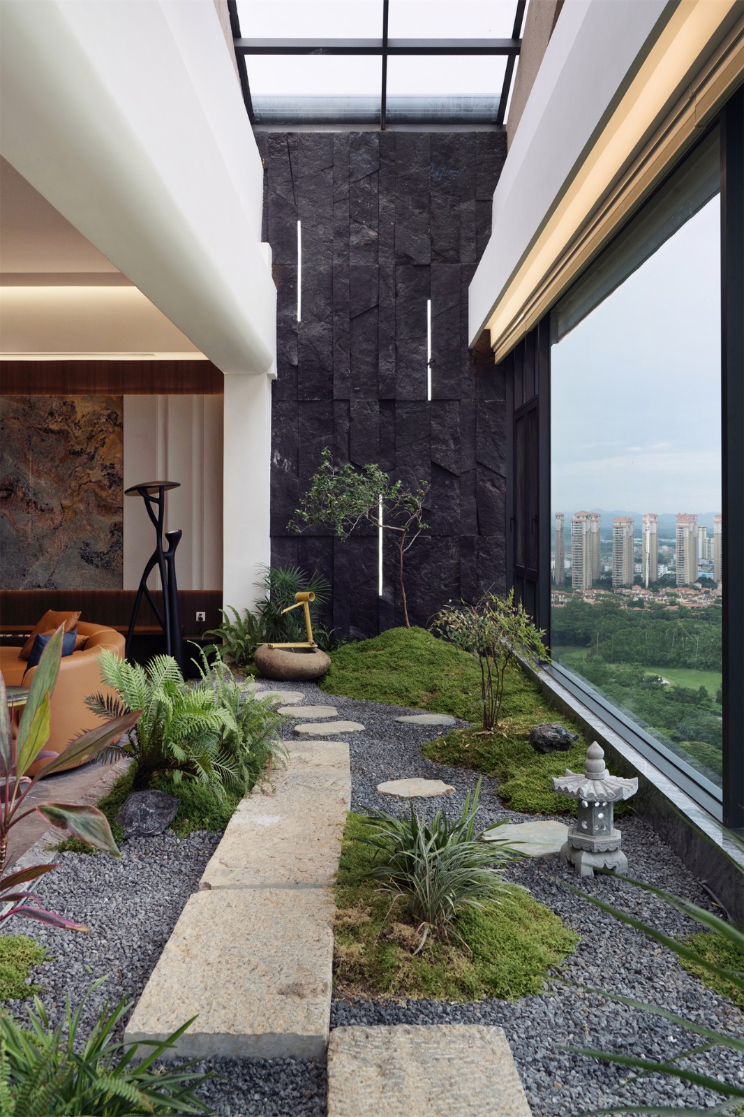 嘉和城依云灣800平現(xiàn)代輕奢陽臺(tái)裝修完工實(shí)景圖