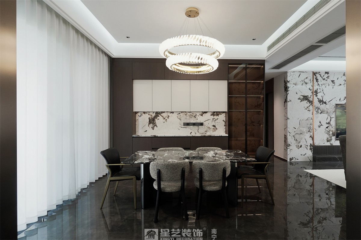 保利君悅灣200平輕奢餐廳裝修完工實(shí)景圖