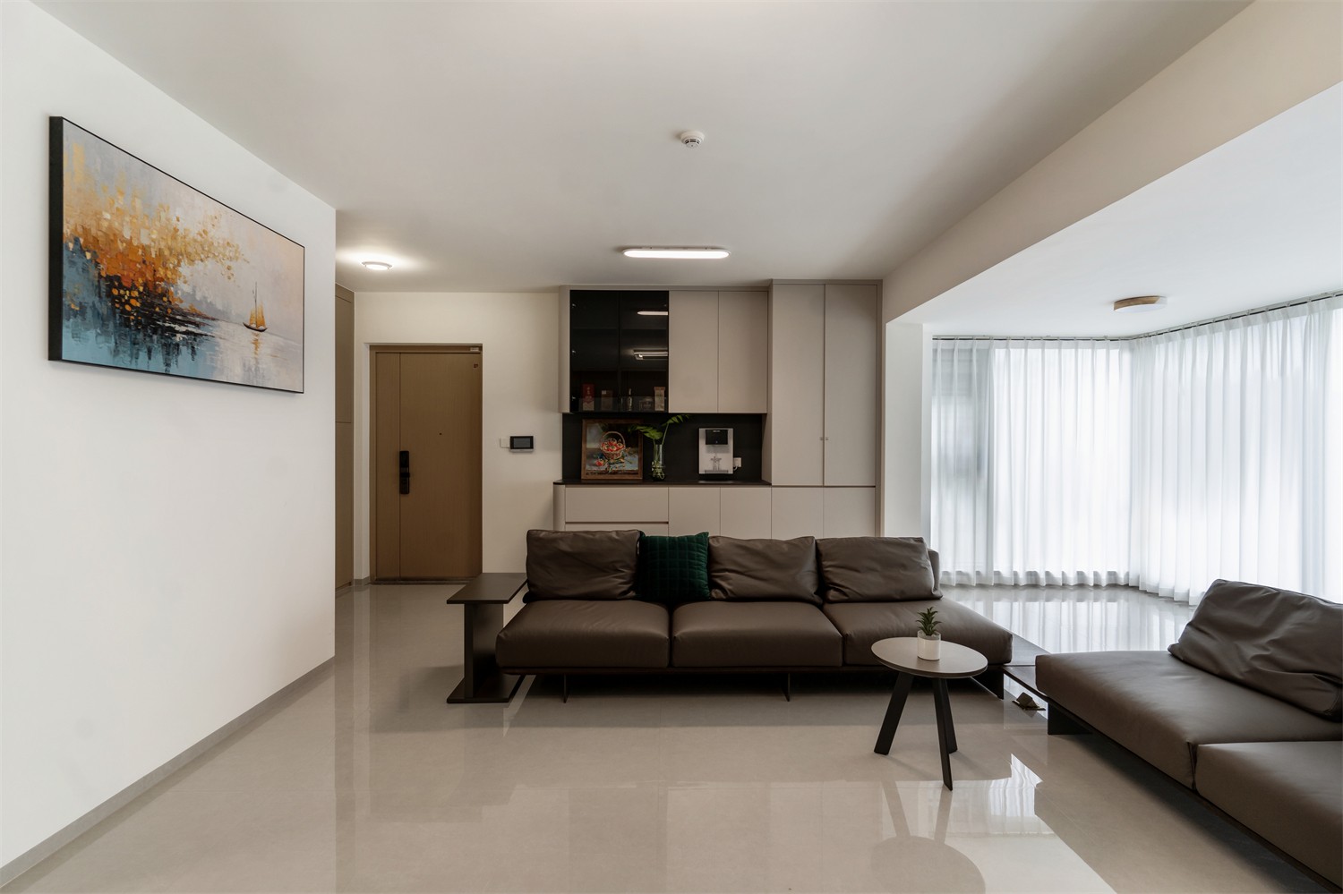 上水灣155平現(xiàn)代風(fēng)格客廳裝修實景圖