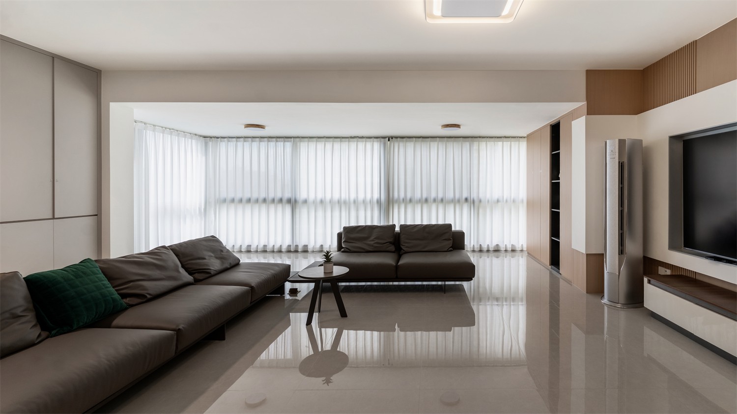 上水灣155平現(xiàn)代風(fēng)格客廳裝修實景圖