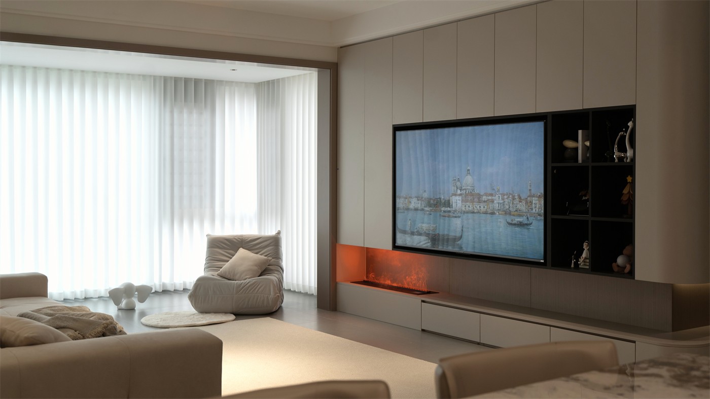 保利天悅臺143平現(xiàn)代風格客廳裝修實景圖