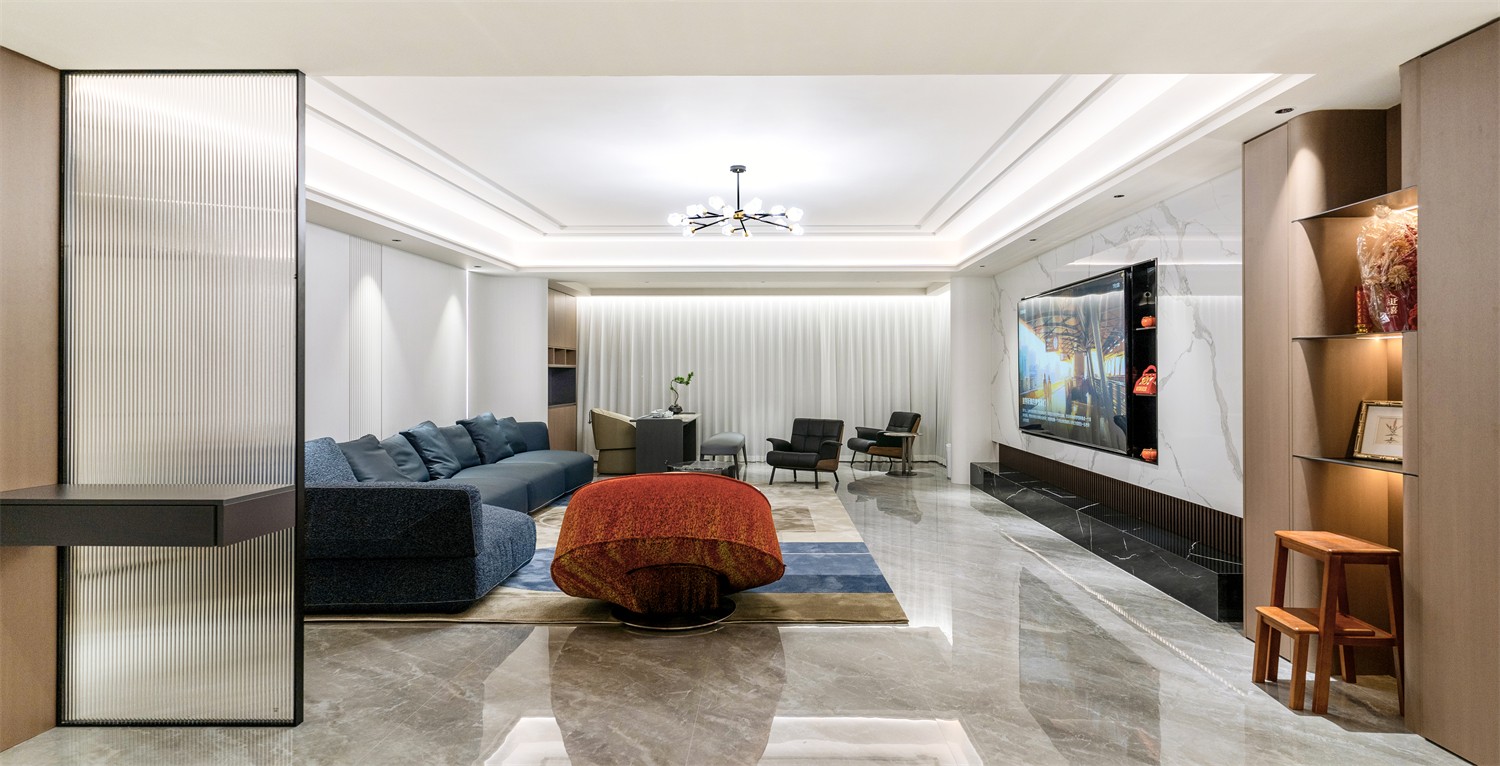 龍光玖瓏湖271平現(xiàn)代風(fēng)格客廳裝修實(shí)景圖